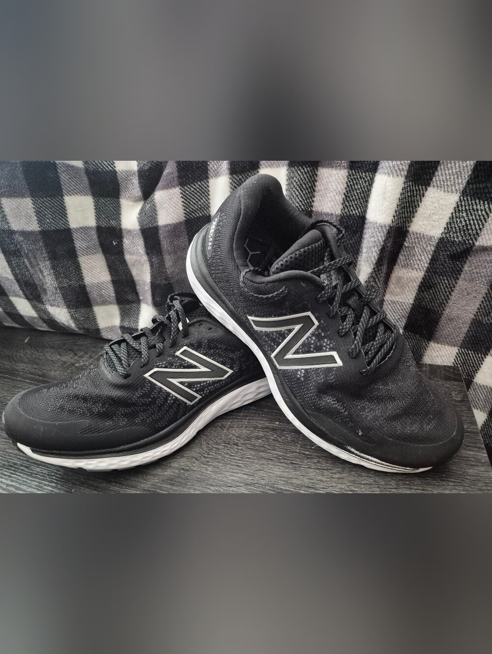 New Balance Men's Black Running Shoes